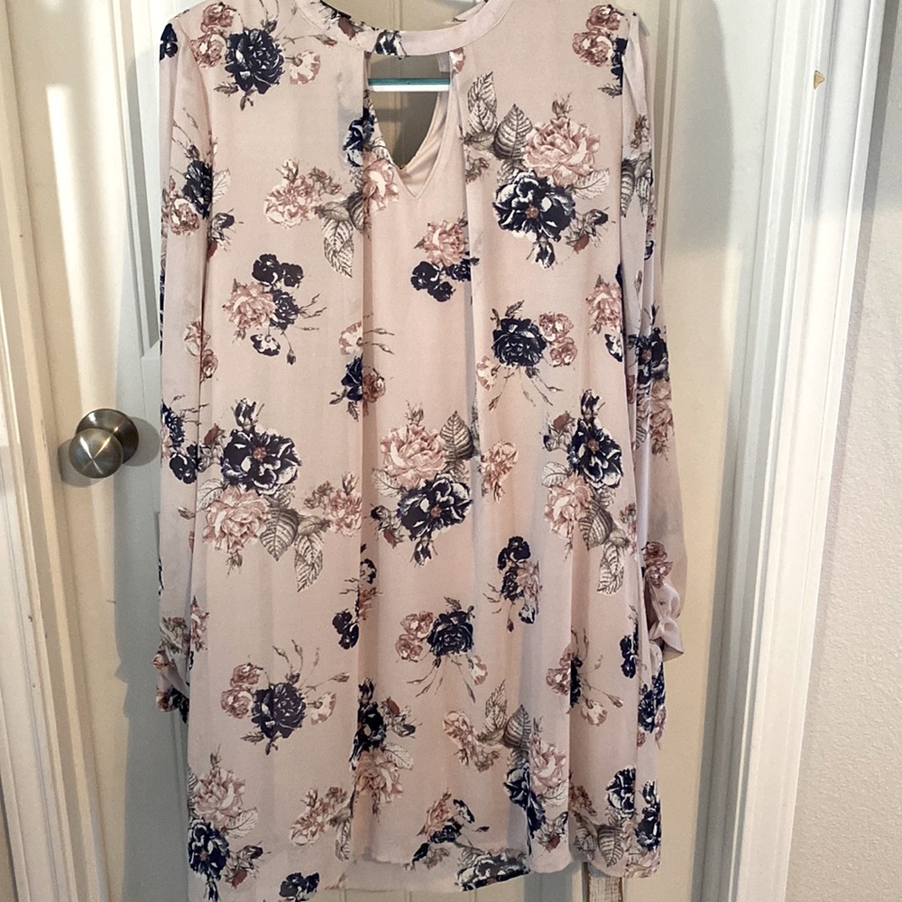 Beautiful Flowy Floral Dress